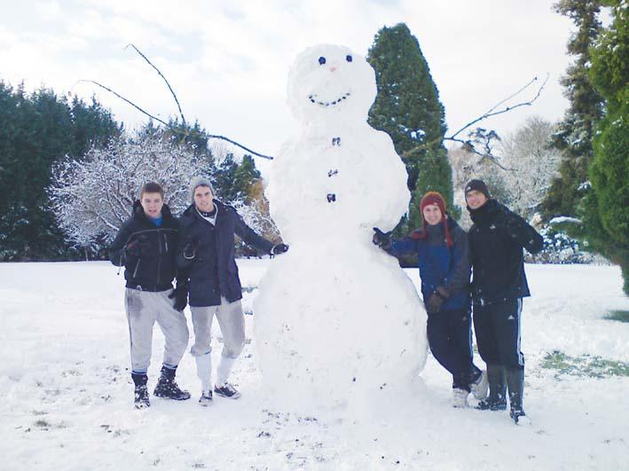 Myself Ed Mifflin, Nick Price, George Jordan and Curt Green built a 10foot + snowman on wednesday 6th Jan 2010 from our fresh 6inches of snow! 