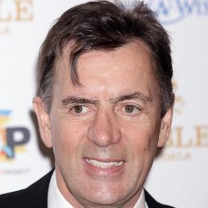 Duncan Bannatyne had a dig at Dragons Den colleague James Caan over his tax status