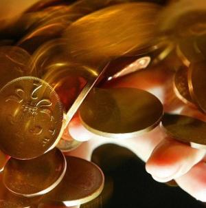 The recession has reduced the value of average household's assets by 17,000 pounds, says a study