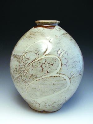 A piece by Amanda Brier, who started her career as a studio potter with Leach Pottery.