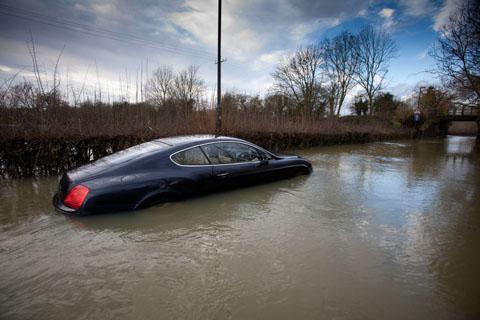Bentley stuck in Tewkesbury floodwater