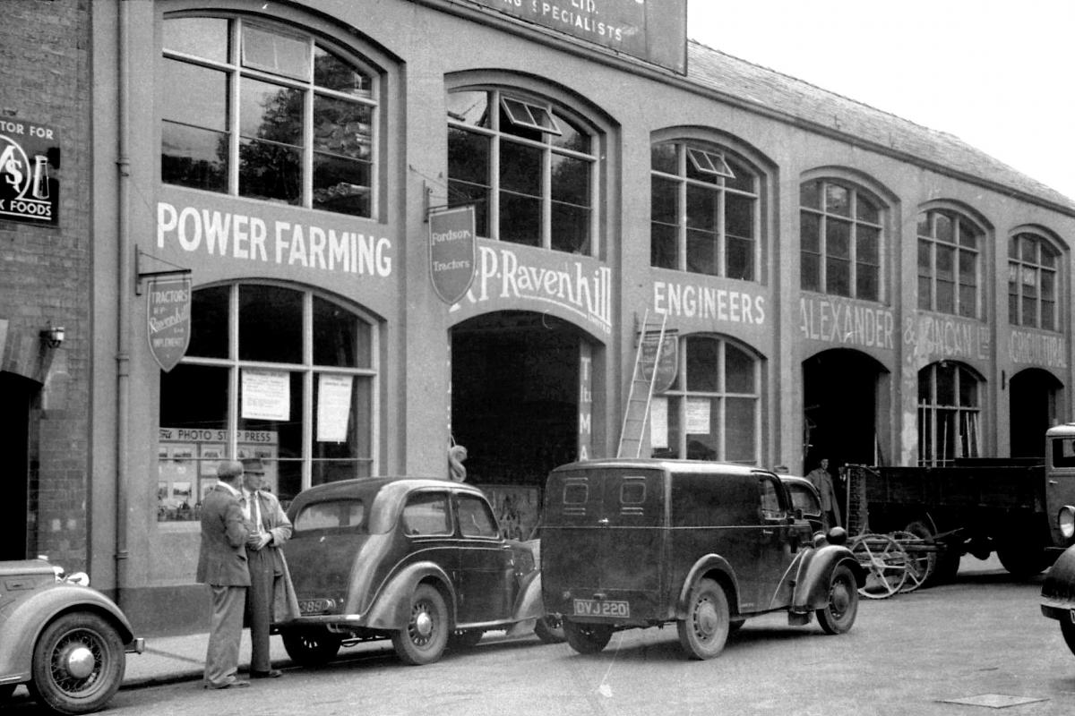 Ravenhill's garage in the 1940's.