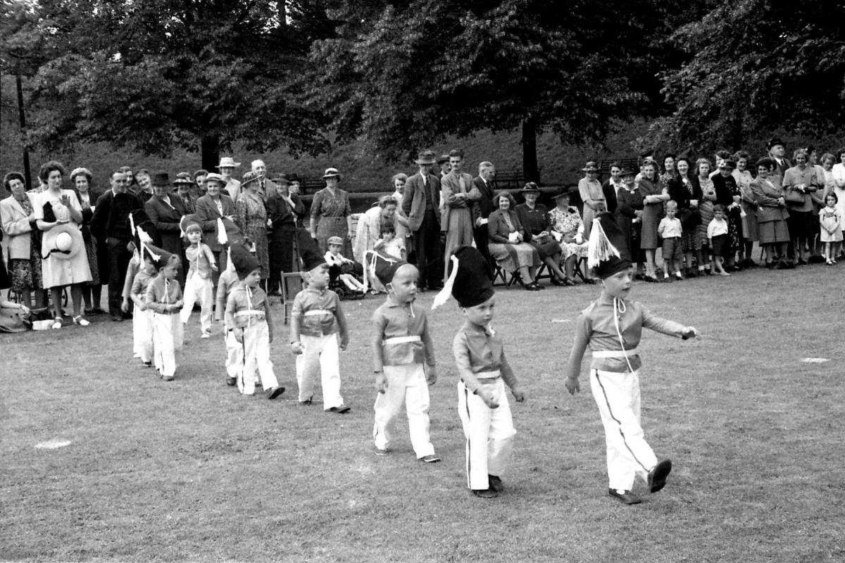 Children's Week on the Castle Green, Hereford. April 1st 1947. 'Marching of Tin Soldiers' by boys from Whitecross Nursery School.
