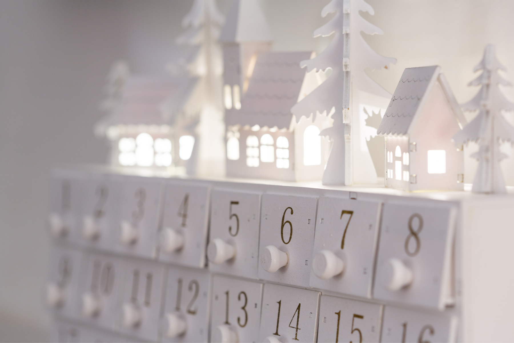 Christmas advent calendars - last minute discounts from Aldi, Selfridges, Harrods and more - Vimarsana News