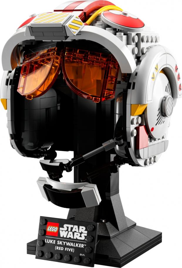 Hereford Times: Star Wars™ Luke Skywalker (Red Five) Helmet by LEGO. (Disney)