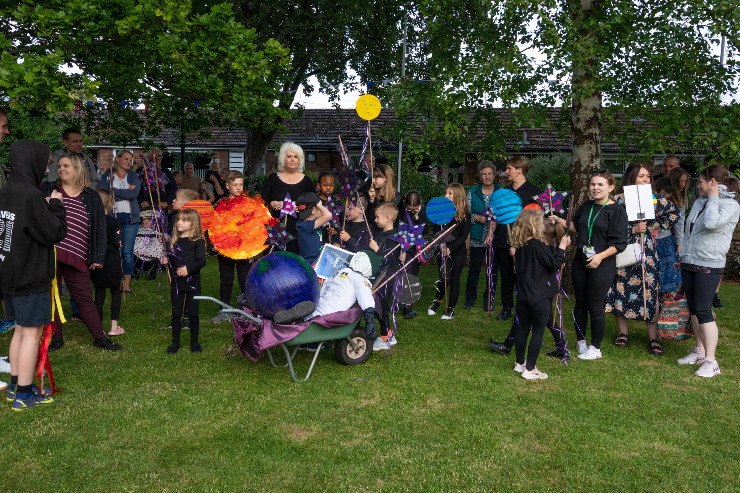 Staff and pupils from St Peters Primary School at Bromyard Scarecrow Festival
