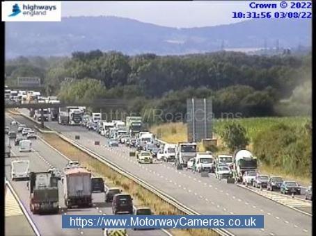 Hereford Times: Latest CCTV images from J8 of the M5
