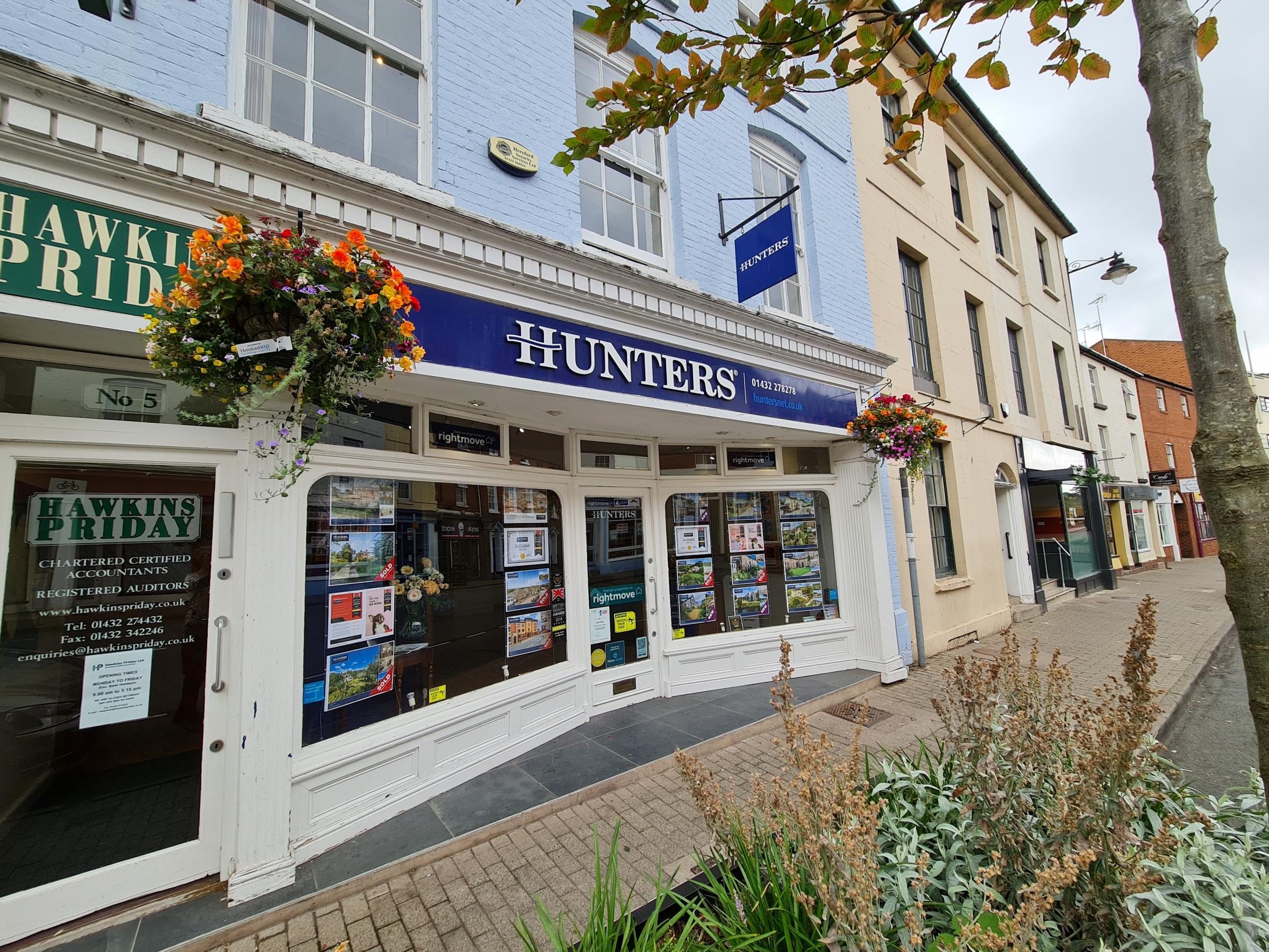 Hunters estate agents in Herefords Bridge Street has just won a prestigious award