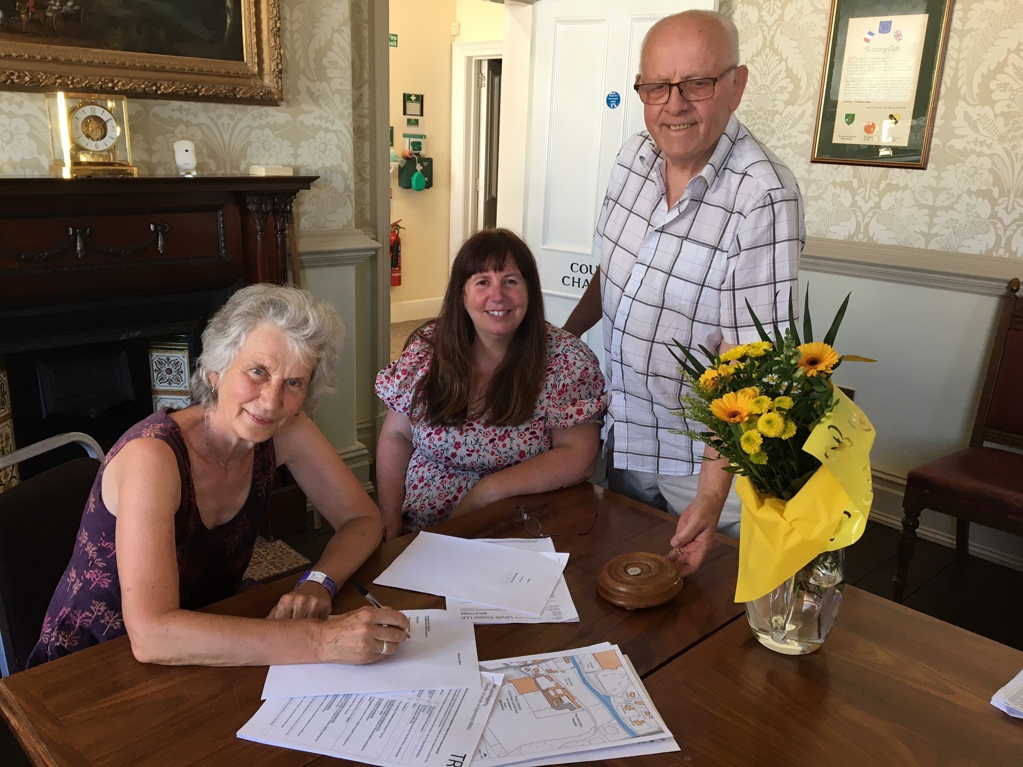 Signing the contract are left to right Trish Marsh, Mayor of Leominster, Julie Debbage, Town Clerk and Allan Williams, Deputy Mayor of Leominster.