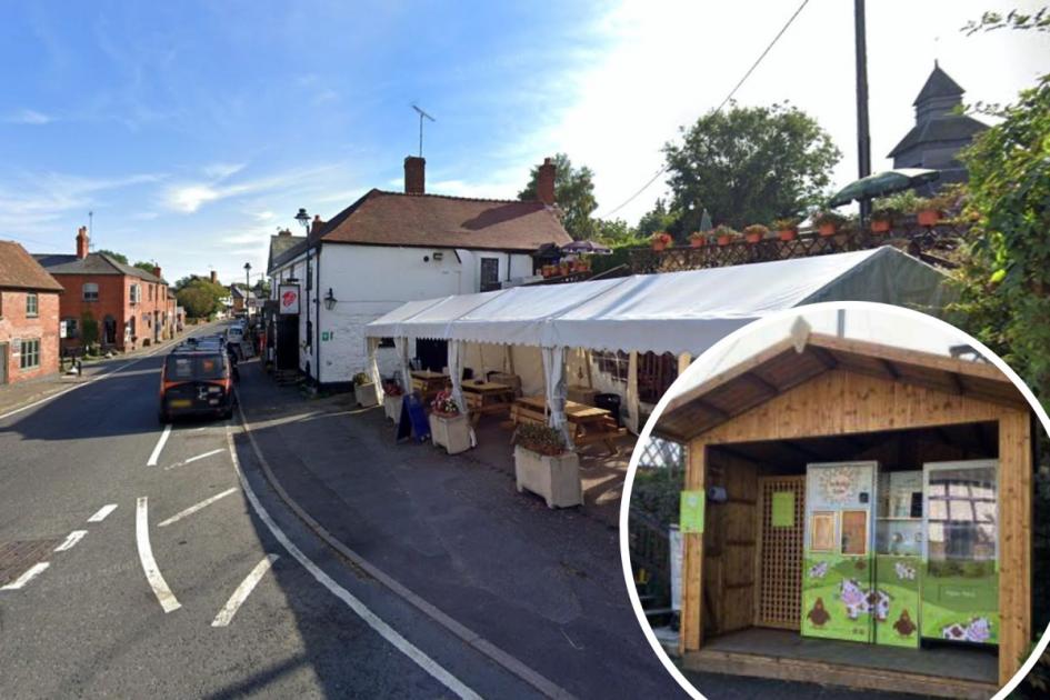 The Red Lion, Pembridge has new plans for its outdoor drinking area | Hereford Times 