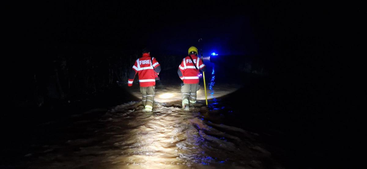 Rescue mission as car stuck in floodwater in Bosbury | Hereford Times 