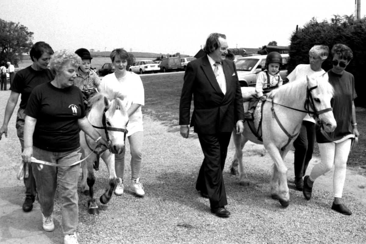 Sir John Harvey Jones at Riding for Disabled (RDA) lunch. Hereford Racecourse. 01/07/1993