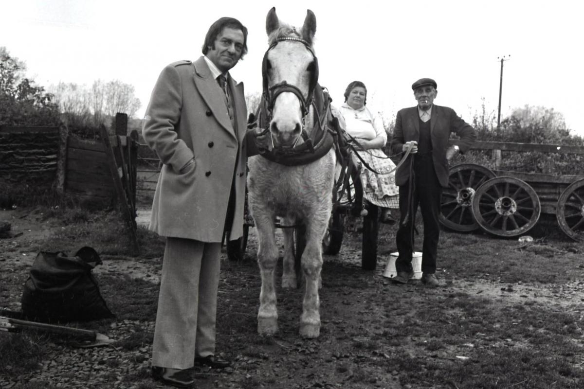 Steptoe & Son actor Harry H. Corbett with Hereford scrap metal dealers Mr & Mrs Smith & their horse & cart. 26200-4