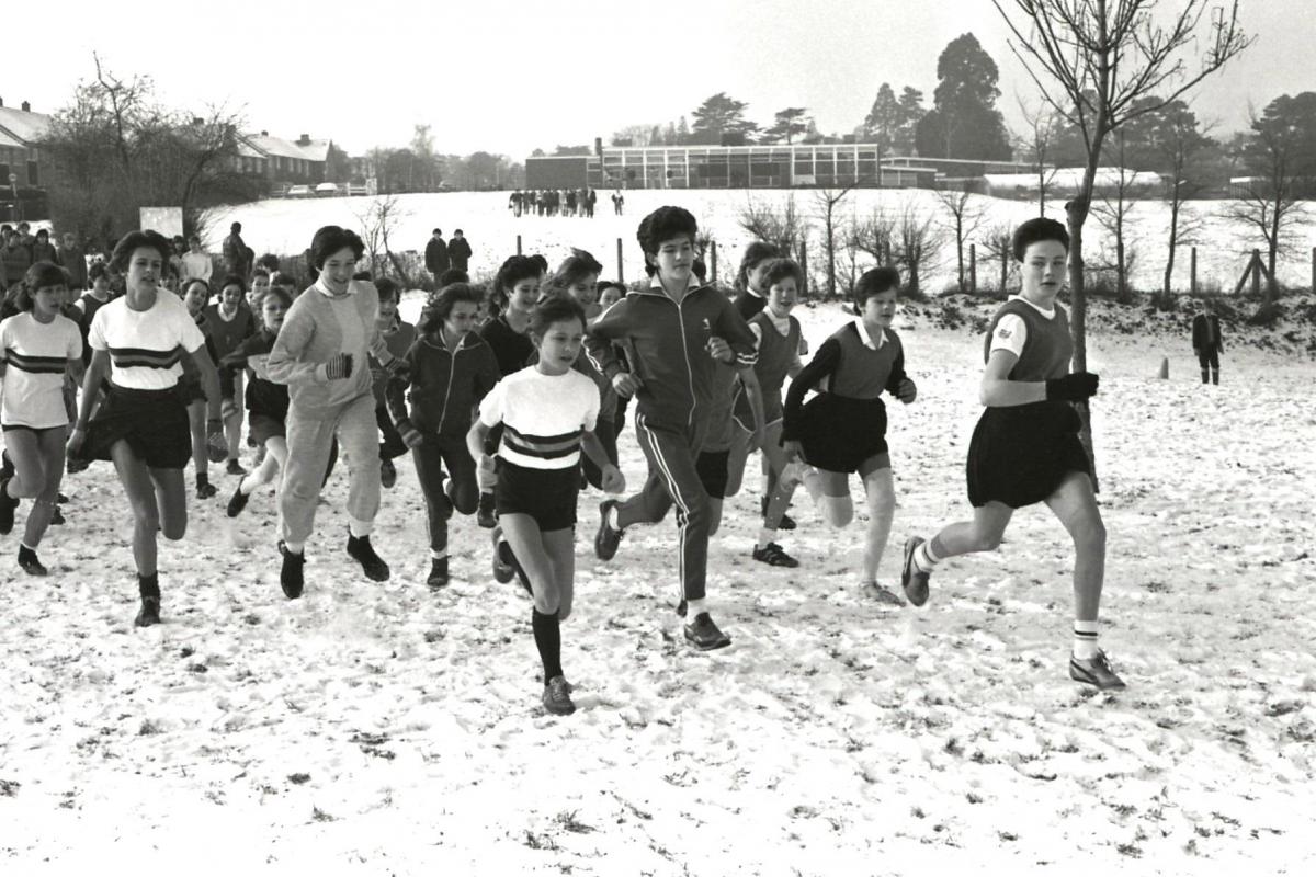 Interschools Cross Country Race at Broadlands School. 17th January 1985.