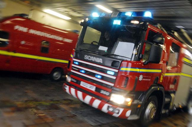 Redditch fire crews called to car fire in Hedgerow Close