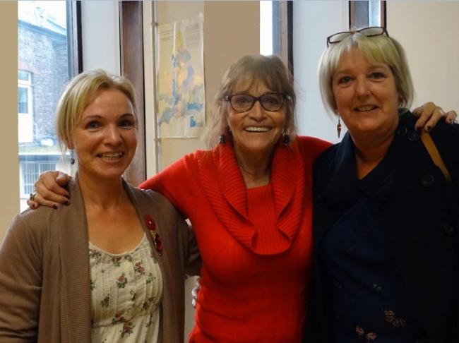 American movie star Margot Kidder (centre) is pictured with library assistant Helen Jones (left) and branch librarian Susan Jones.